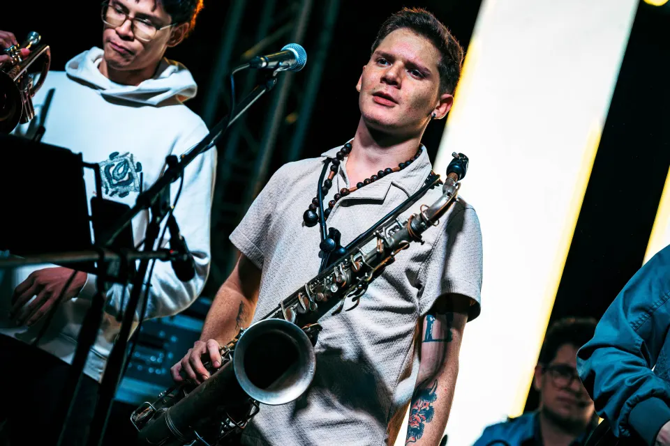 Daniel Soto, saxofón de Vara Blanca